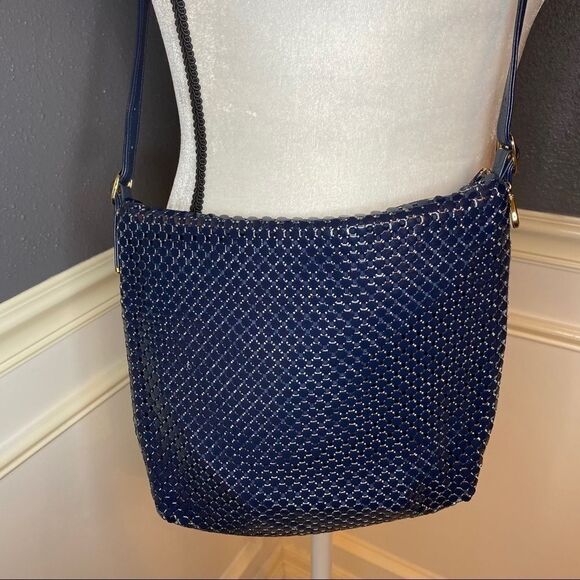 Whiting and Davis cross body alumesh purse - Picture 3 of 9